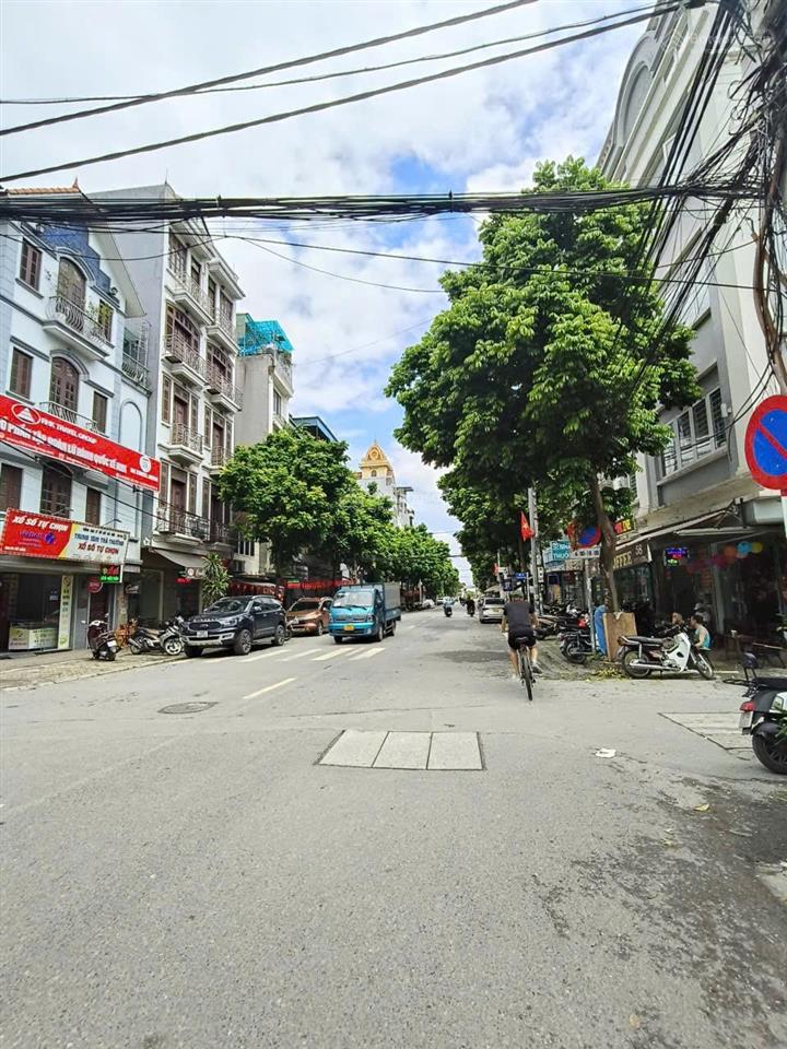 Cho thuê mặt bằng kinh doanh lô góc xuân diệu, tây hồ, hà nội diện tích 260m²/sàn