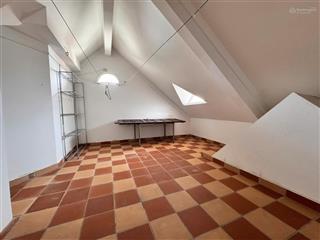 Cho thuê nhà 5 tầng ngõ tây hồ quảng an hà nội diện tích 300m² kết cấu 5 tầng