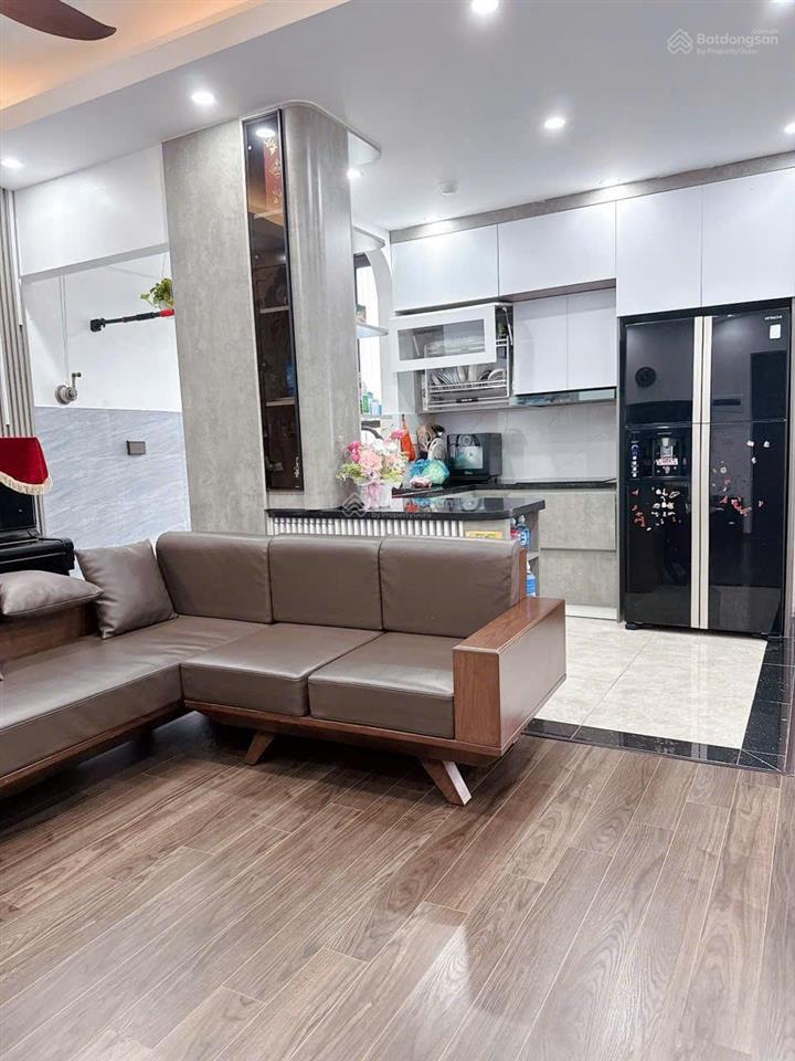 Bán căn hộ 3 phòng ngủ chung cư rainbow linh đàm sổ đỏ 90m2