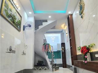 Nhà 3 lầu đúc có sân thượng hẻm Tùng Thiện Vương P13Q8 Full nội thất