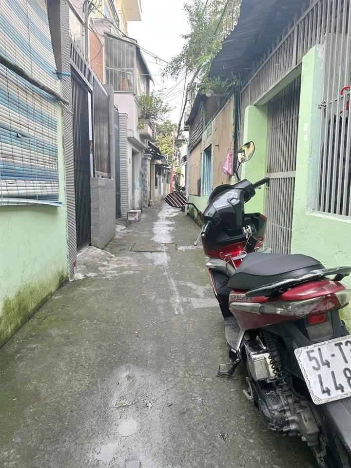 Nhà 39m2 hẻm 1619 Phạm Thế Hiển P6Q8, Giá : 3.2 Tỷ (T/L)