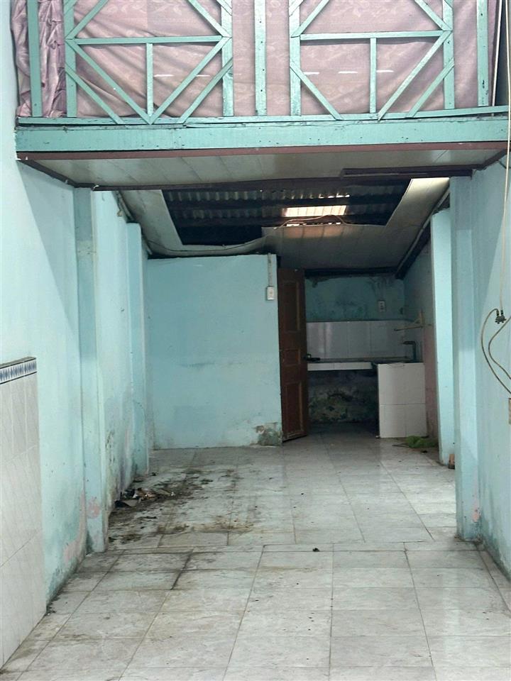 Nhà 39m2 hẻm 1619 Phạm Thế Hiển P6Q8, Giá : 3.2 Tỷ (T/L)