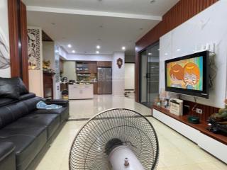 Gia đình bán gấp căn hộ chung cư 61m2, 5,2 tỷ tại trần quý kiên, dịch vọng, cầu giấy, hà nội