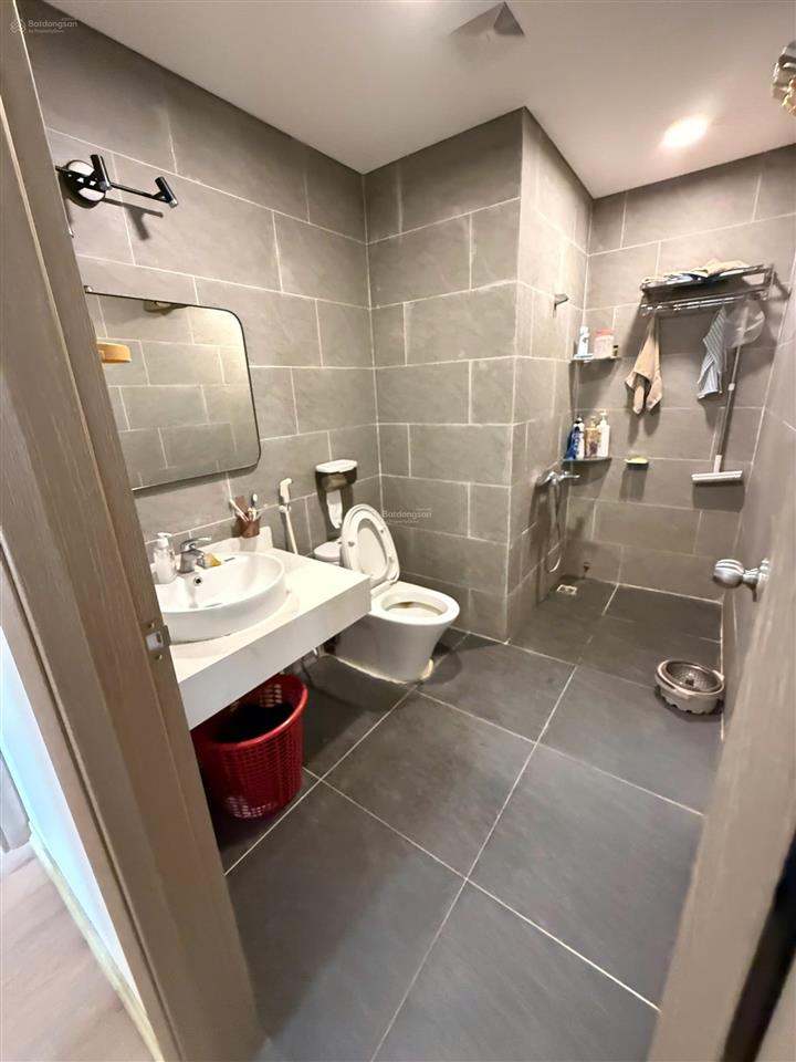 Chính chủ cần bán căn hộ goldsilk complex, 8 tỷ, 120m2, 3pn, 2wc, đầy đủ nội thất cao cấp giá tốt