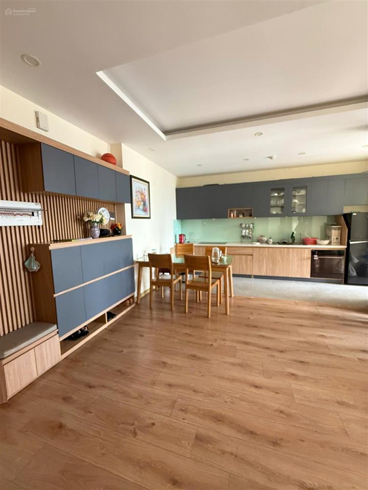 Chính chủ cần bán căn hộ goldsilk complex, 8 tỷ, 120m2, 3pn, 2wc, đầy đủ nội thất cao cấp giá tốt