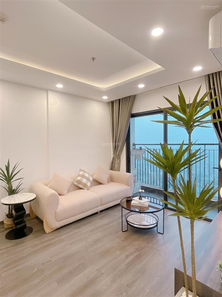 Bán căn hộ 2pn, 67m2 tại eco green city, 5,3 tỷ giá tốt