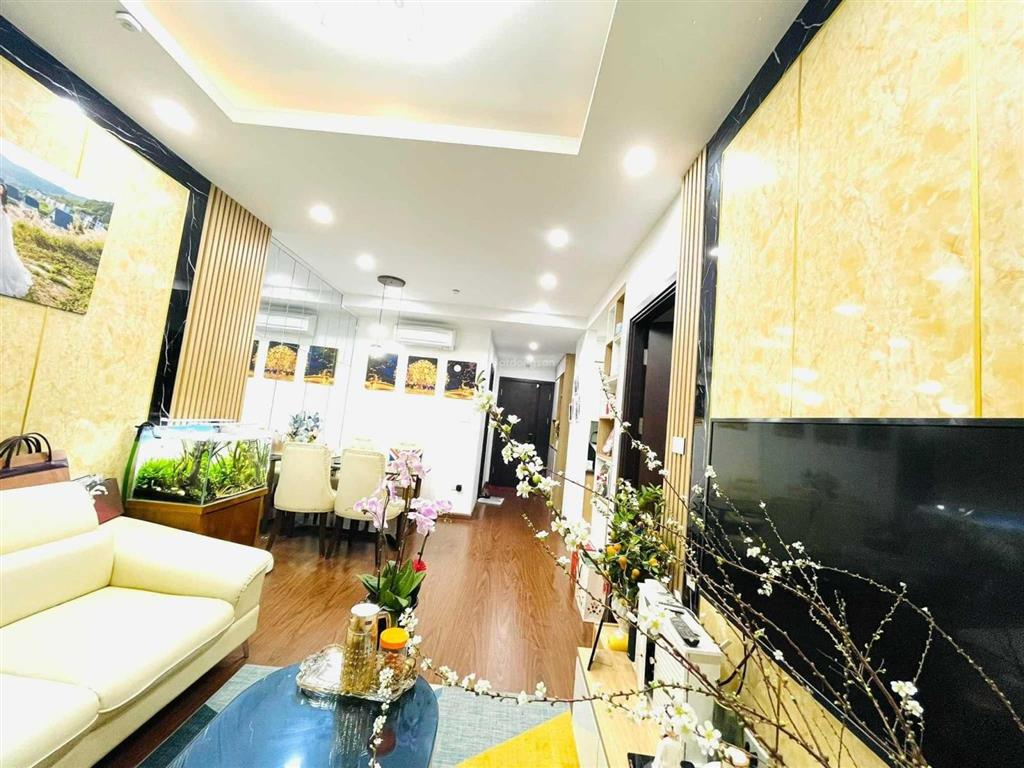 Gia đình cần bán căn hộ 2pn 2vs 71m2 chung cư 90 nguyễn tuân thanh xuân đầy đủ nội thất cao cấp