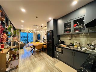 Căn hộ mone thiết kế chuẩn boutique walkin closet & relaxation (hệ tủ quần áo sang trọng + bồn