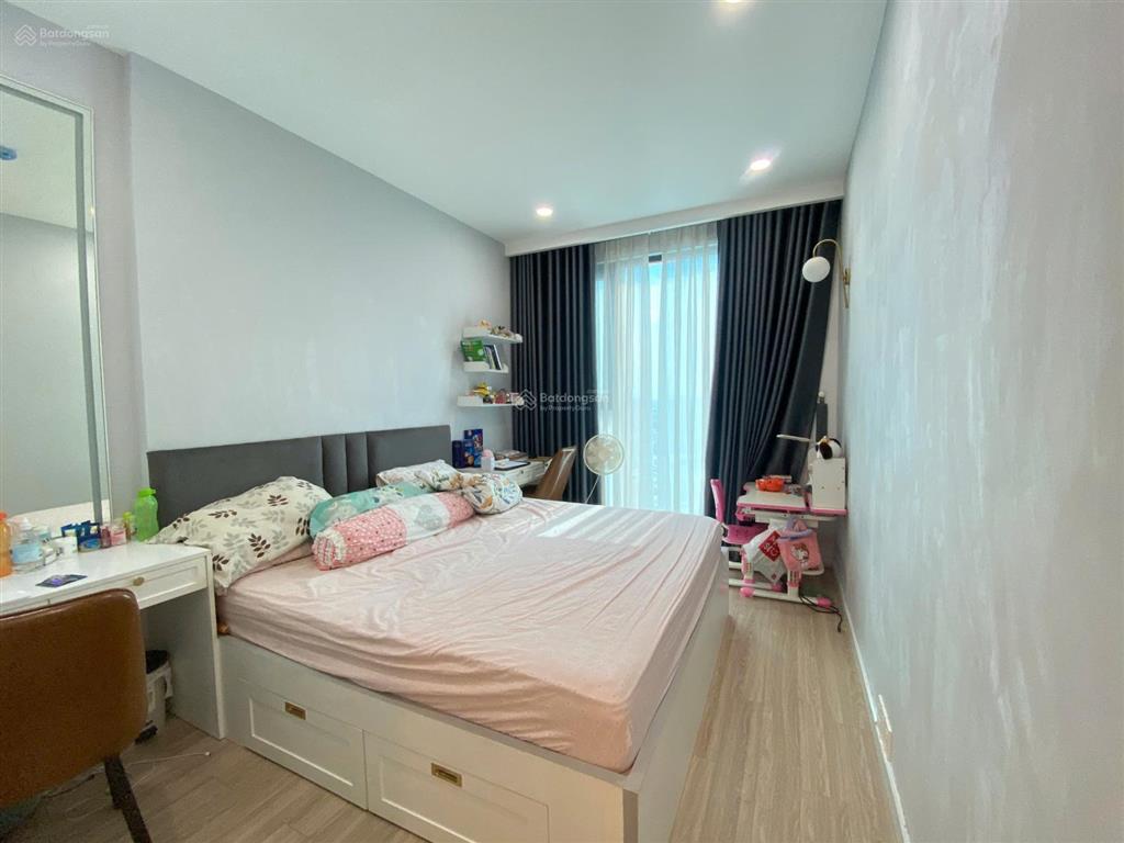 Bán 2pn2wc 74m2 lavida+ full nội thất đẹp giá 4,850 tỷ (tổng giá) nhà mới view đẹp