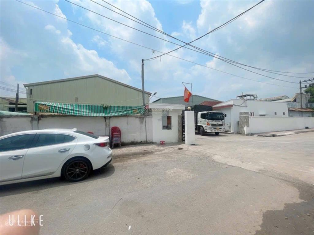 Bán đất tặng xưởng có thu nhập sẵn 170tr/th, dt 45x80m skc 100%, đường xe cont, vị trí trung tâm