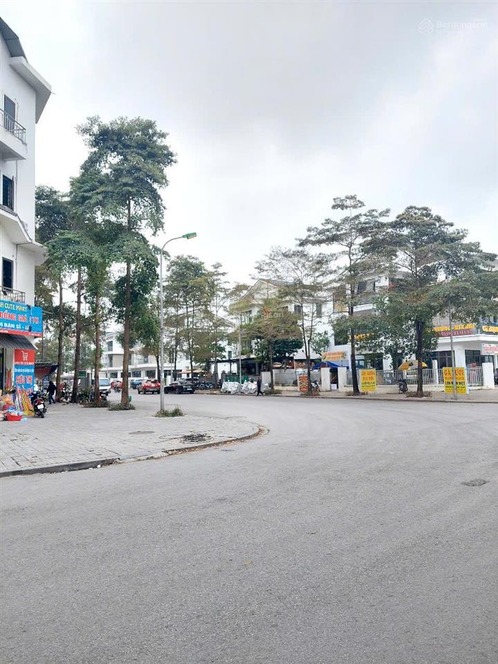 Tôi chính chủ biệt thự 250m2 sol lake villa, yên nghĩa, hà đông, sẵn sổ đỏ . đông nam, mt 10m