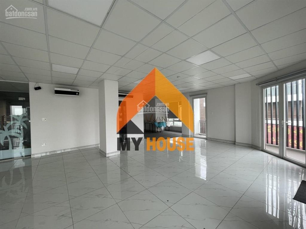 Tòa vp trung tâm q2 giá rẻ sàn suốt có thang máy, máy lạnh tổng có thể làm này làm kia