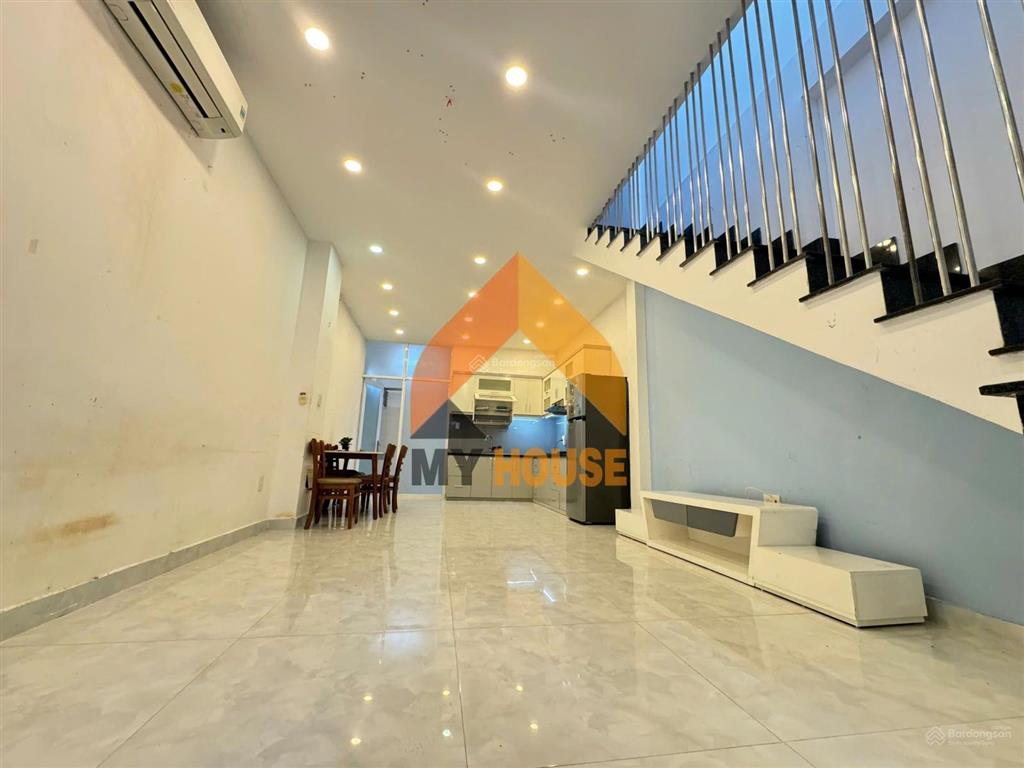 Hàng tốt giá rẻ nhà phố 2pn thảo điền có sân chill đường ô tô chỉ 22tr