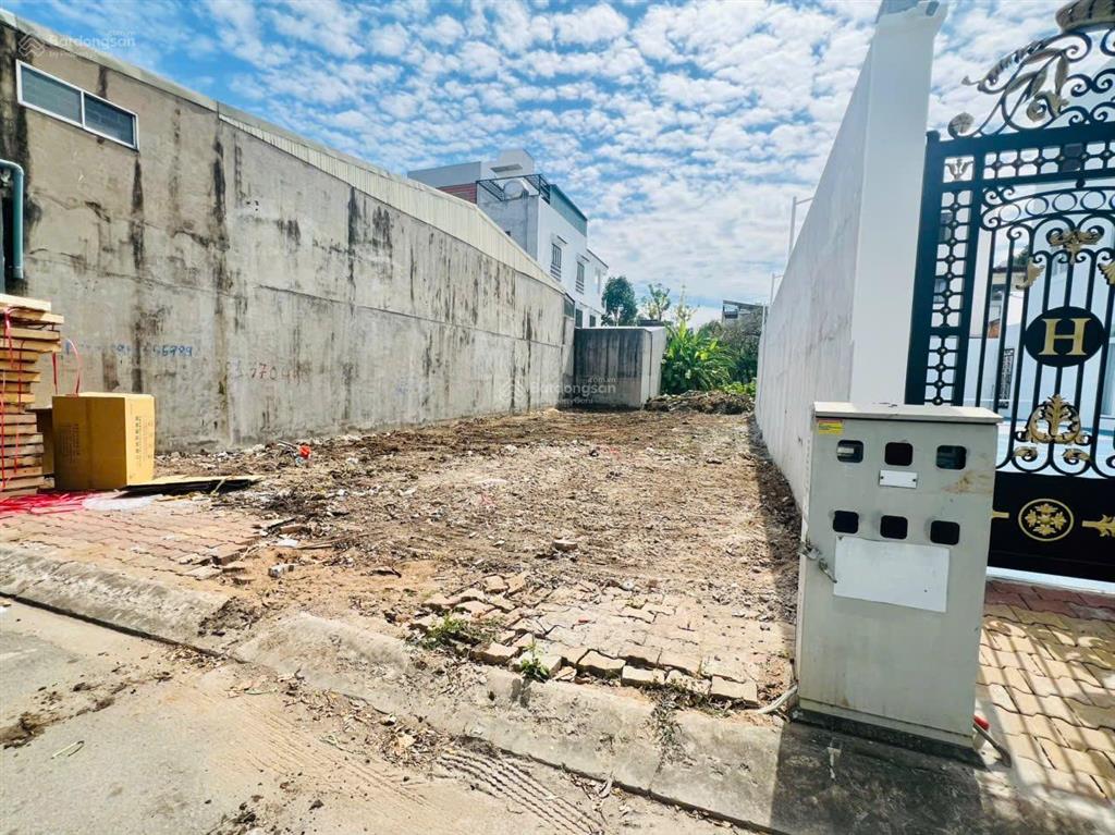 Chủ sang 200m2 (10x20) mặt tiền đường thông liên khu ra bình chiểu chợ đầu mối, thủ đức