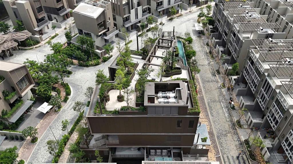 Hoàn vốn căn nhà phố t3 the orchard cách club house 50m đối diện biệt thự song lập