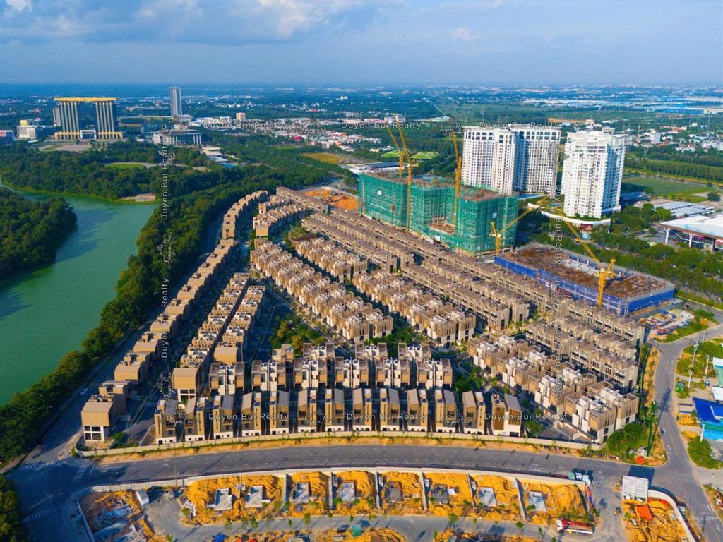 Hoàn vốn căn nhà phố t3 the orchard cách club house 50m đối diện biệt thự song lập