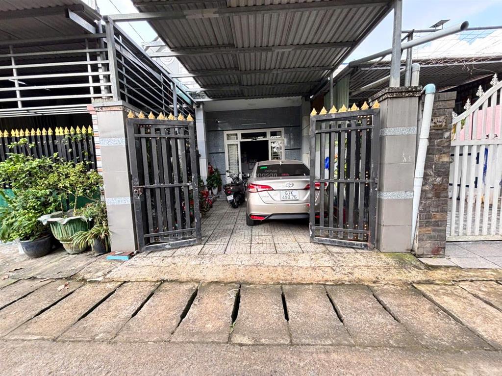 Bán nhà hẻm xe hơi đường lê chí dân, phường tương bình hiệp. gần ủy ban 106,5 m2 chỉ 2,5ty