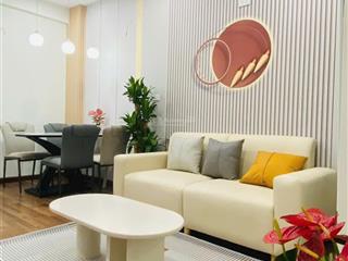 Bán chung cư 2 ngủ rộng 65m2, đã có sổ, gần trường thương mại, đh quốc gia