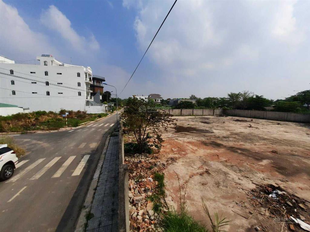 Bán đất nền biệt thự kđt đông tăng long gần 1100m2 góc 2 mt đường a1 (lg 20m), thẳng ra vành đai 3