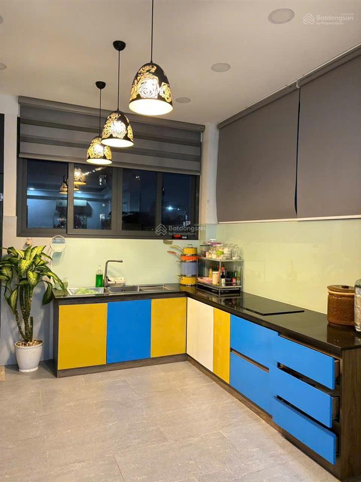 Chính chủ bán nhà mặt tiền nguyễn trọng tuyển p15 phú nhuận 3 tầng st giá 22 tỷ có hhmg 1%