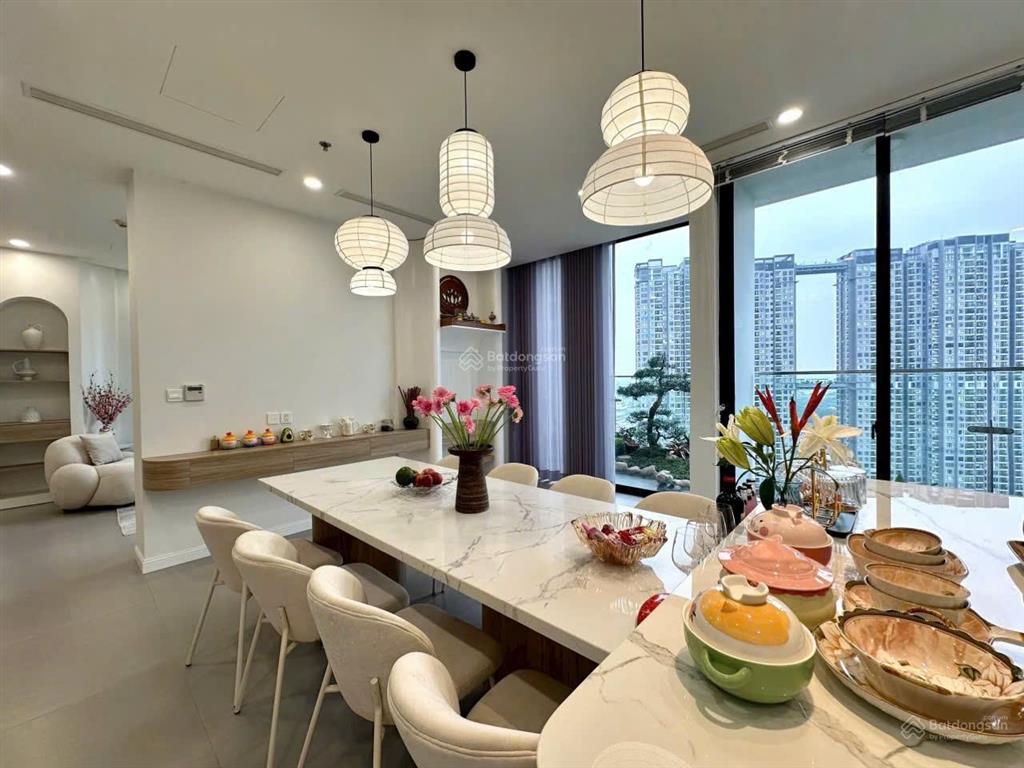 Chính chủ gửi bán duplex sol forest 136m2 3pn + 3vs view btđ giá 10.2 tỷ