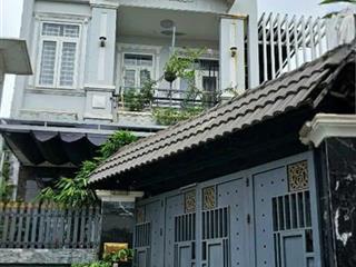 Bán gấp căn biệt thự có sân vườn thoáng mát đường đặng văn bi phường bình thọ,thủ đức
