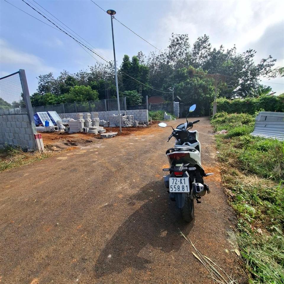 Cần bán 1000m2 (80m2 thổ cư) 16m mt đường nhựa long phước, bà rịa