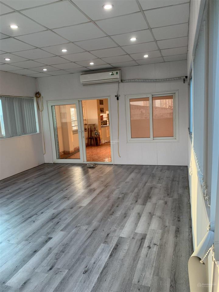 Cho thuê văn phòng mặt phố lạc trung tầng 3 50m² đối diện tòa nhà vtc online