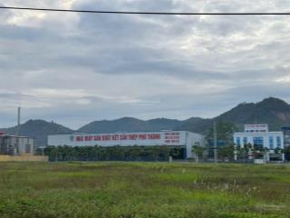 Chính chủ cần bán 620m2 đất thôn lặt  yên trung  thạch thất  hà nội