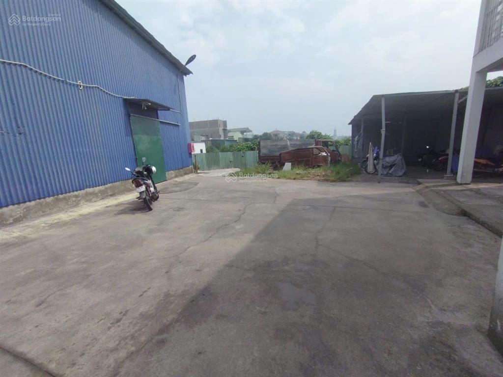 Cho thuê kho xưởng 700m đường bãi dài, tiến xuân, thạch thất, hn, 32tr, có cẩu trục 5t. 0963 596 ***