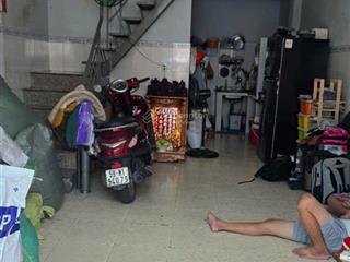 Cho thuê nhà 4m * 10m 1lầu 2 phòng ngủ 1 nhà vệ sinh