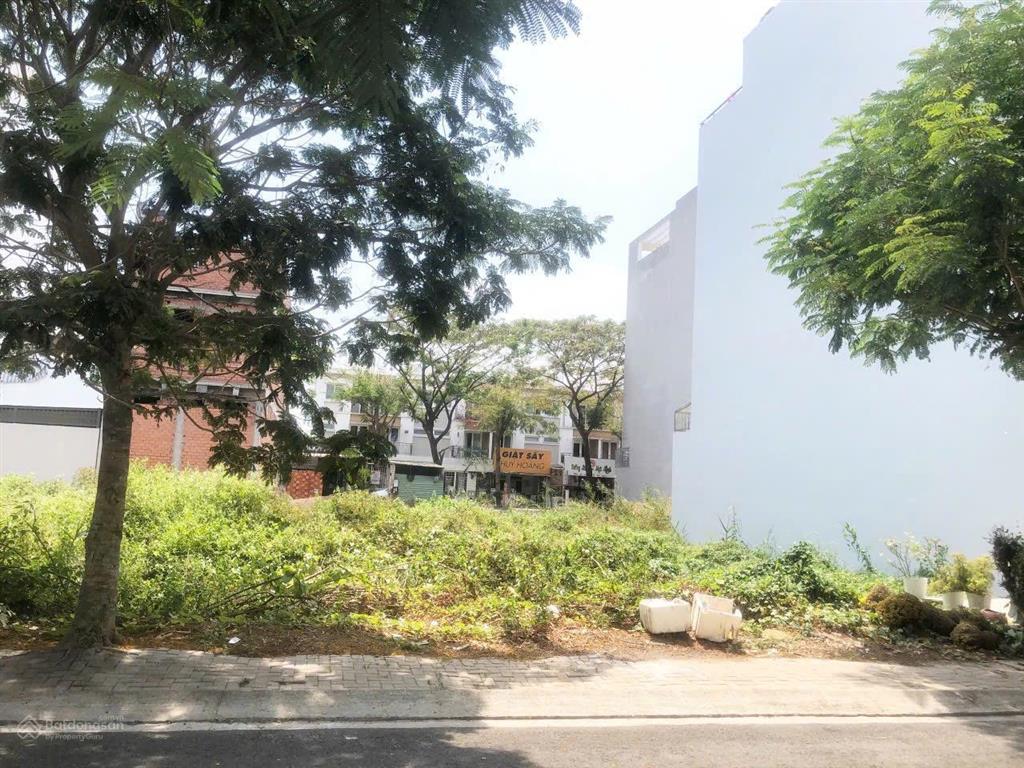 Bán đất nền mặt tiền đường 16m kdc phong phú 4  khang điền, dt 5 x 20m, giá chỉ 5.4tỷ 0967 947 ***