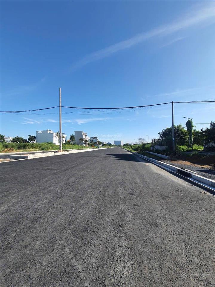 Bán đất khu dân cư phong phú 4  khang điền. dt 8 x 18m, giá 8tỷ350