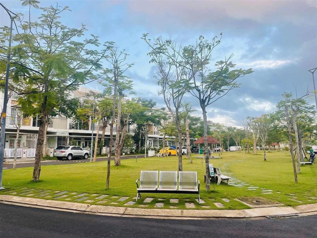 Nhà phố đẹp giá chỉ 7tỷ  kdc lovera park  khang điền. dt 5 x 15m, sổ hồng riêng.