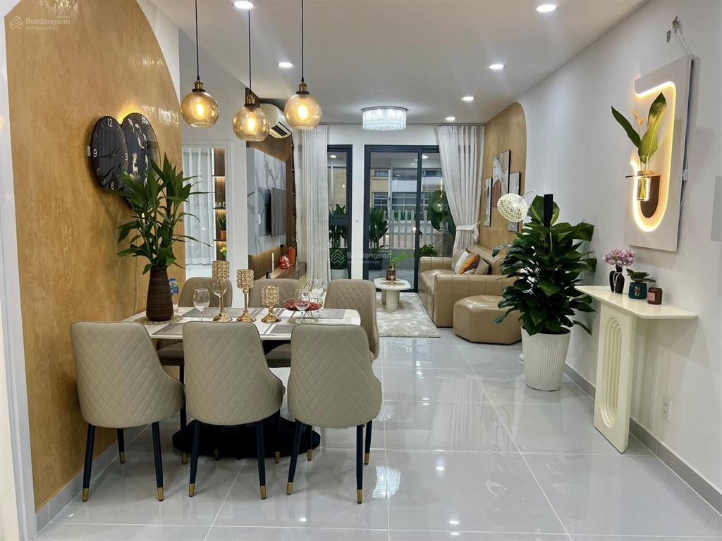 Bán căn sân vườn hàng hiếm tại sky garden 2  phú mỹ hưng dt 114m chỉ 9.6 tỷ