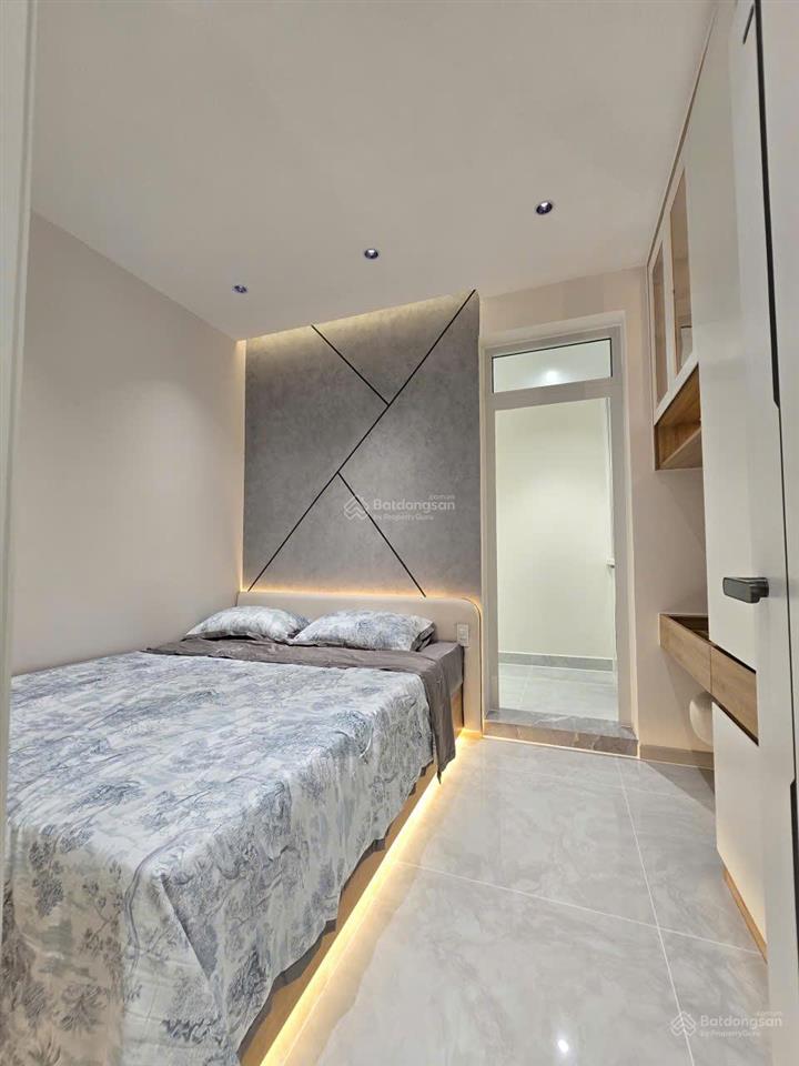 Bán căn sân vườn có 102 gồm 2 sân tại sky garden 3, phú mỹ hưng chỉ 9.450 tỷ  tặng phí trước bạ
