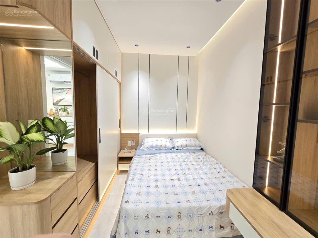 Bán căn sân vườn có 102 gồm 2 sân tại sky garden 3, phú mỹ hưng chỉ 9.450 tỷ  tặng phí trước bạ