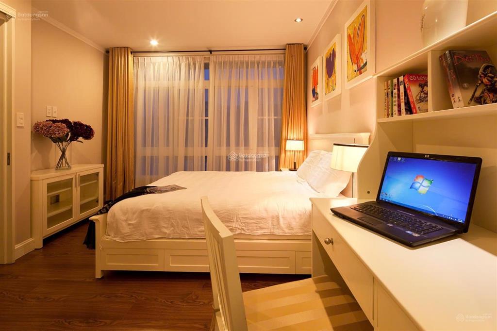 Bán penthouse sky garden 3, phú mỹ hưng, thông thủy 255m2, 3pn, 3wc giá rẻ thị trường 9.75 tỷ