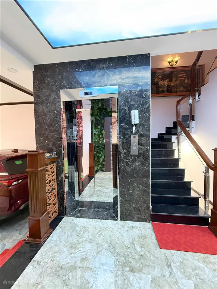 Hàng hiếm nhà đẹp 3 tầng đường số 14  kđt hà quang 2, nha trang. có thang máy, giá 9,7 tỷ