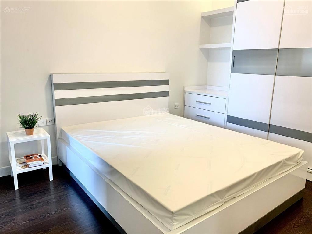 Bán ch cửu long, 82m2 2pn, 2wc, sổ hồng, giá 3ty950,  0909 630 ***. sang