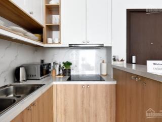 Tôi cần cho thuê ch cửu long 2 phòng ngủ, 80m2, nhà sạch thoáng mát, giá 10tr/th.  0909 630 ***