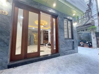 Nhỉnh 9 tỷ có nhà mới 6 tầng thang máy lô góc 3 mặt thoáng, khu phân lô quân đội ngay phố giảng võ.