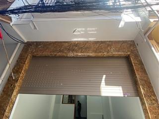 Bán nhà 6 tầng thang máy dt 45m mt 4.3m phố quan hoa, ngõ ô tô thông, cách phố 10m chỉ 18 tỷ