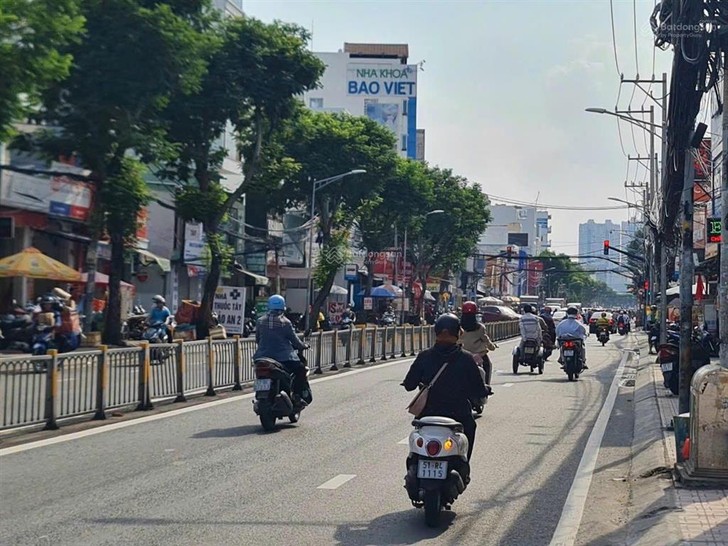 Siêu phẩm! bán nhà mặt tiền nguyễn thị thập 11x40m(nh) cn 628m2. giá chỉ 70 tỷ, p. tân quy. quận 7