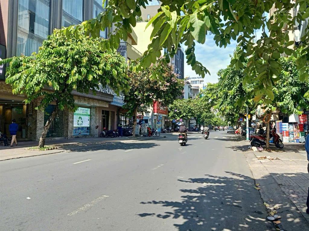 Bán nhà góc 2 mt nguyễn đình chiểu  8x 24m  có gpxd hầm 8 tầng. giá 110 tỷ tl,p5, q3