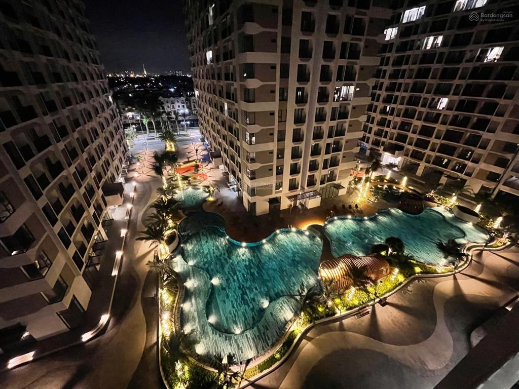 Cho thuê nguyên căn hộ mới tinh, full tiện ích giao thông thuận tiện về quận 1, quận 2 giá 8tr