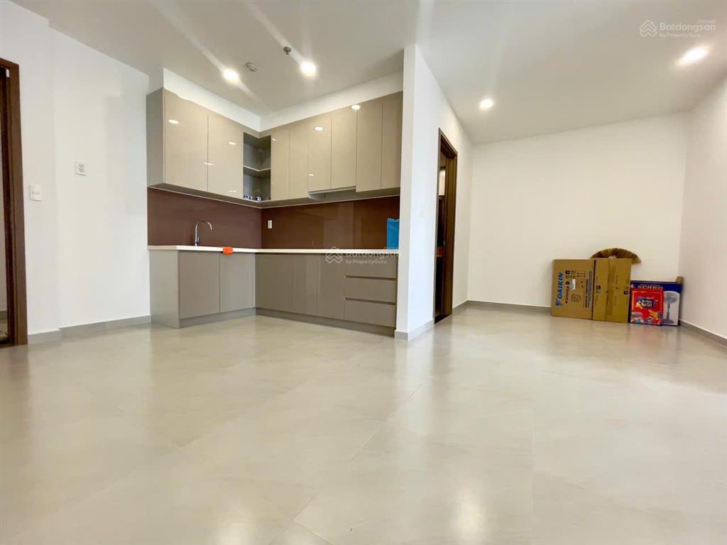 Chủ nhà thân thiện cho thuê căn hộ mới tinh giá mềm vào ở ngay