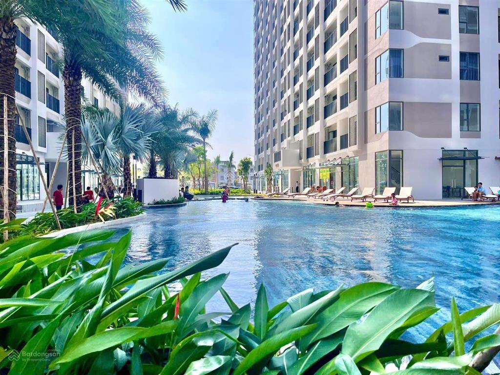 Chủ nhà thân thiện cho thuê căn hộ mới tinh giá mềm vào ở ngay