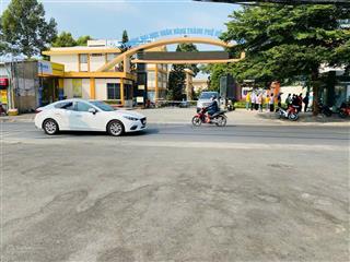 Bán nhà 215m2 ngang 8m đường hoàng diệu 2  sát bên đại học ngân hàng chủ đang cho thuê 100tr/tháng
