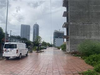 67,5m2 ngang 5m mặt đường bạch thái bưởi 1 cây đa 13 gốc
